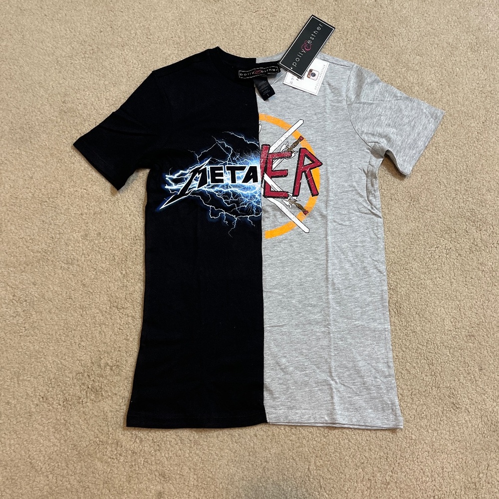 NEW Small Polly & Esther Split Graphic Tee –100% cotton